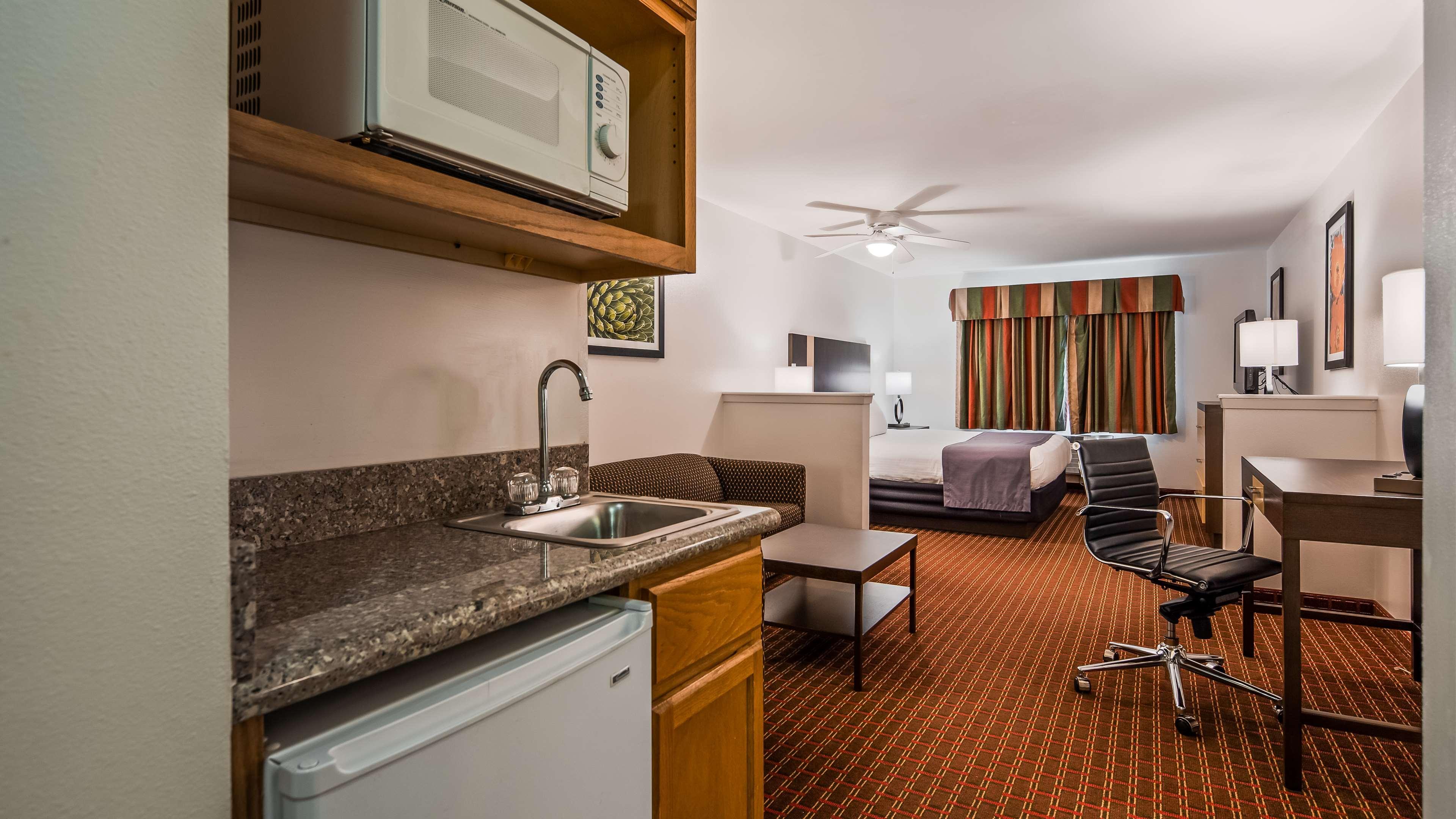 Best Western Inn And Suites Copperas Cove Ngoại thất bức ảnh