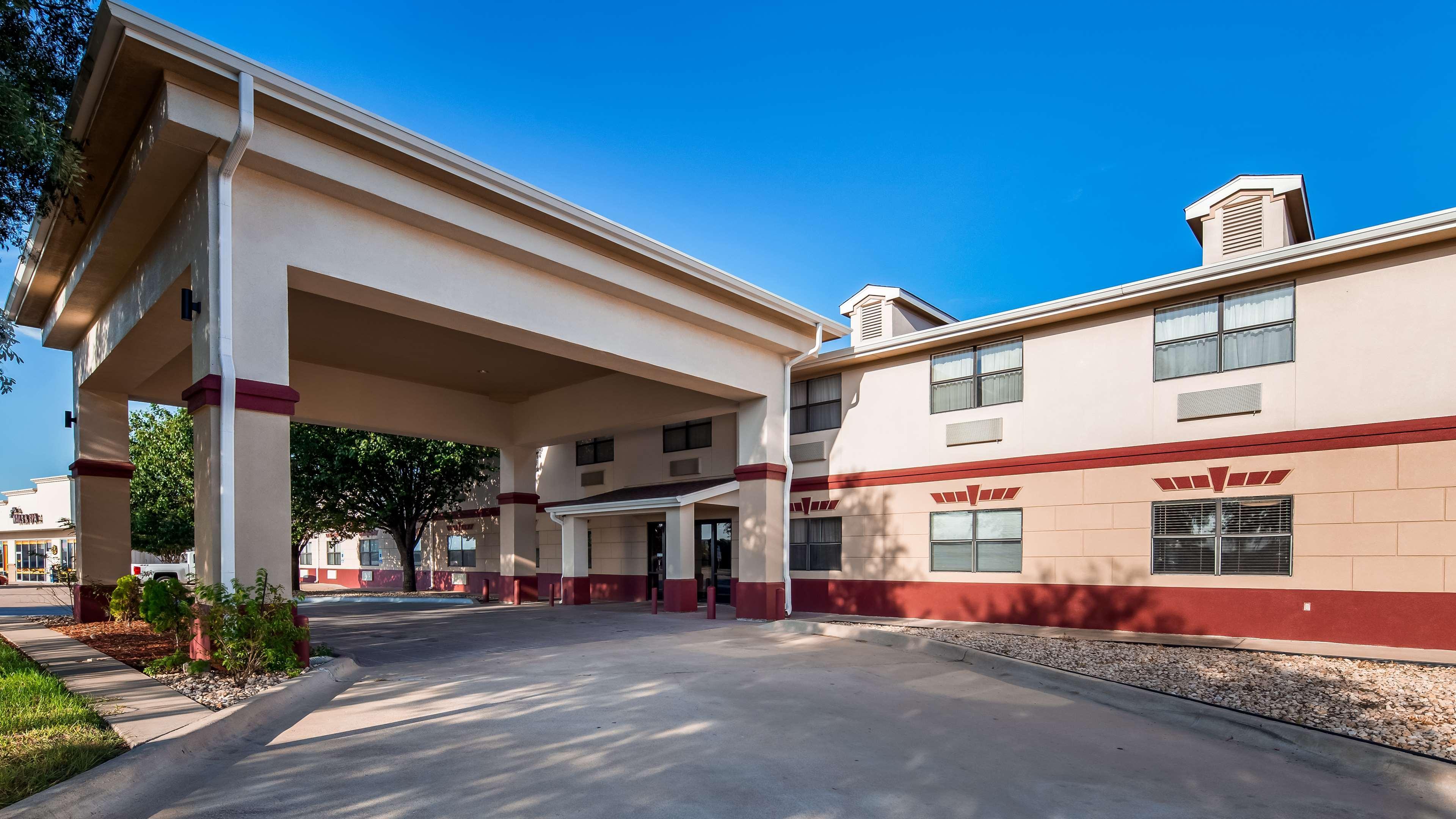 Best Western Inn And Suites Copperas Cove Ngoại thất bức ảnh