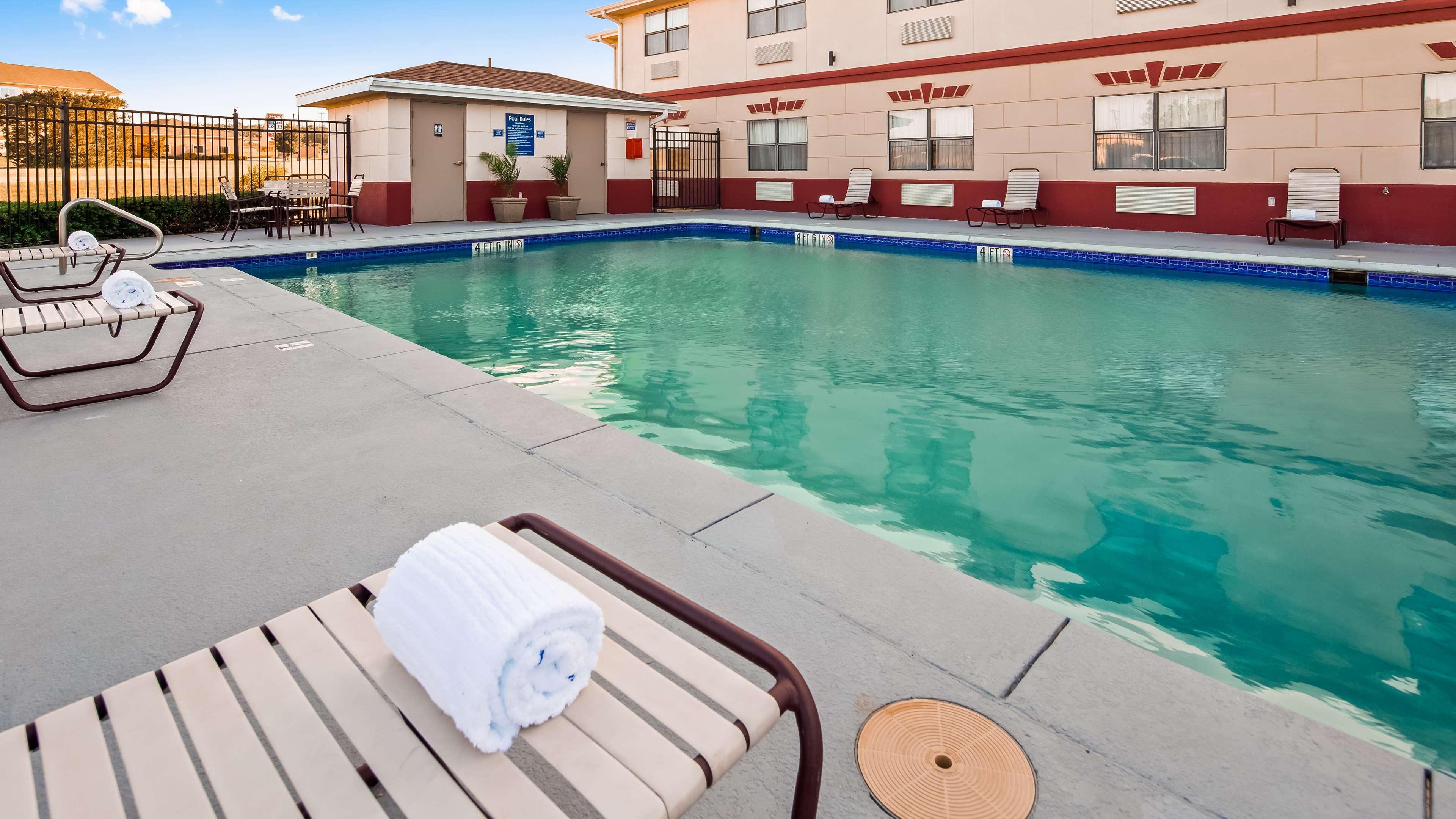 Best Western Inn And Suites Copperas Cove Ngoại thất bức ảnh